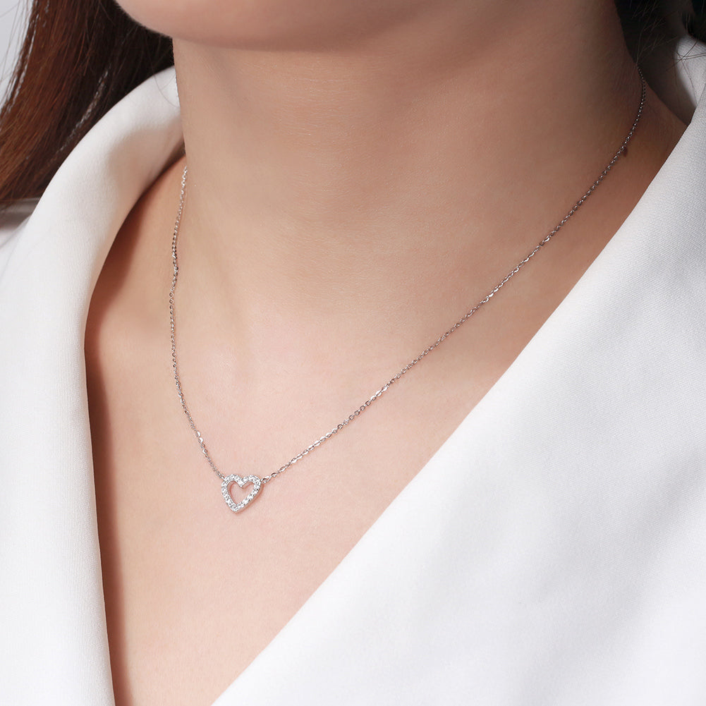 Hera - Dainty Heart Necklace