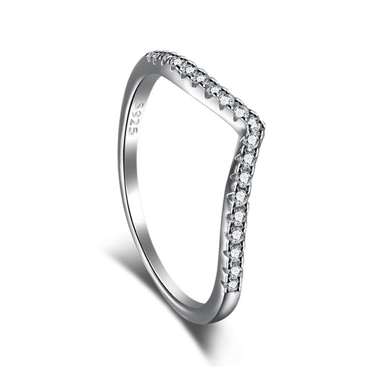 Sareen - Sparkling Wishbone Ring